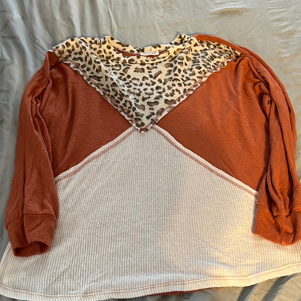 Long sleeve color block top